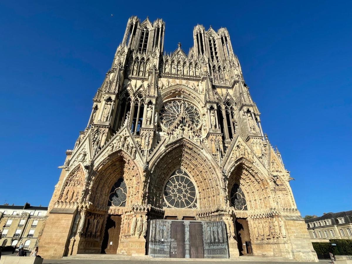 L'Hotel Des Ventes Reims Chativesle Esterno foto