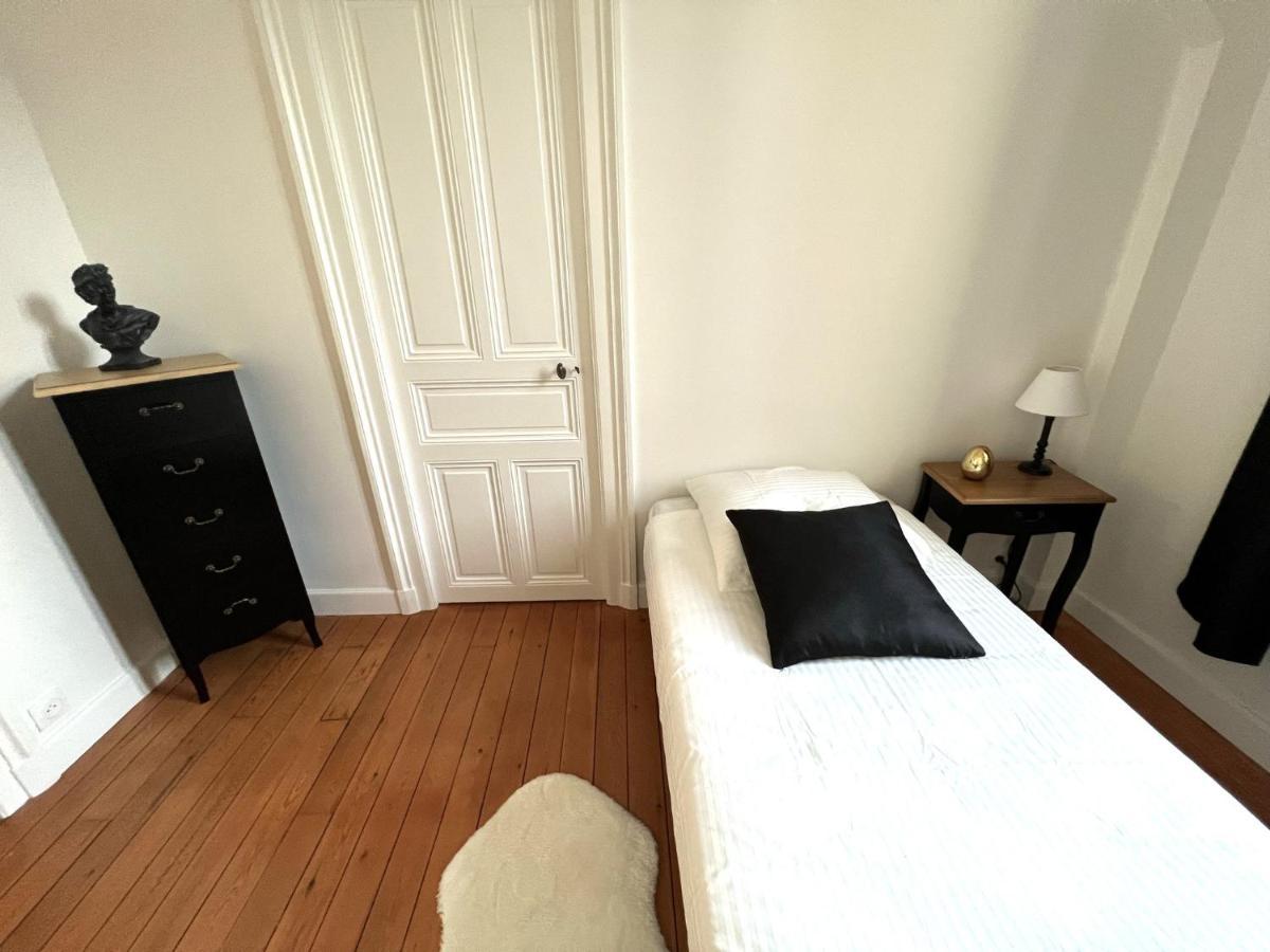 L'Hotel Des Ventes Reims Chativesle Esterno foto