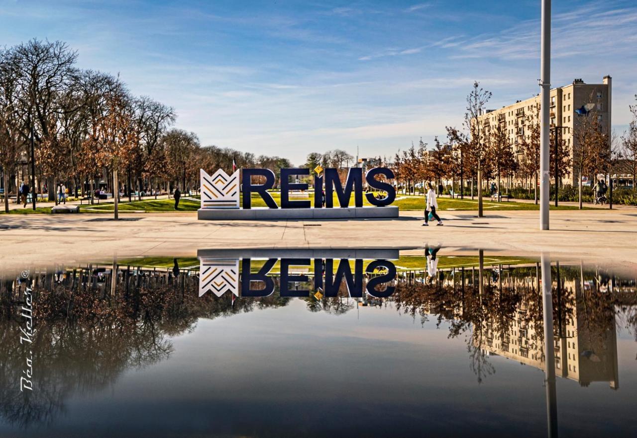 L'Hotel Des Ventes Reims Chativesle Esterno foto