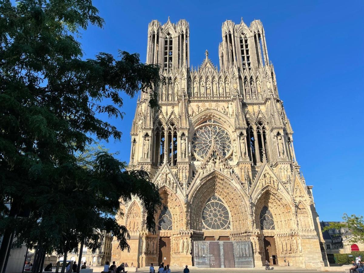L'Hotel Des Ventes Reims Chativesle Esterno foto